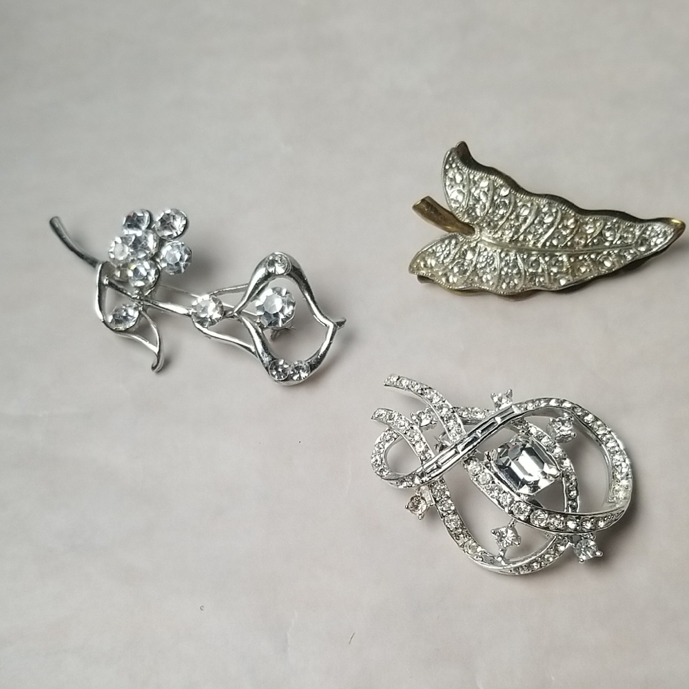 Vintage Floral Crystal Pin Set